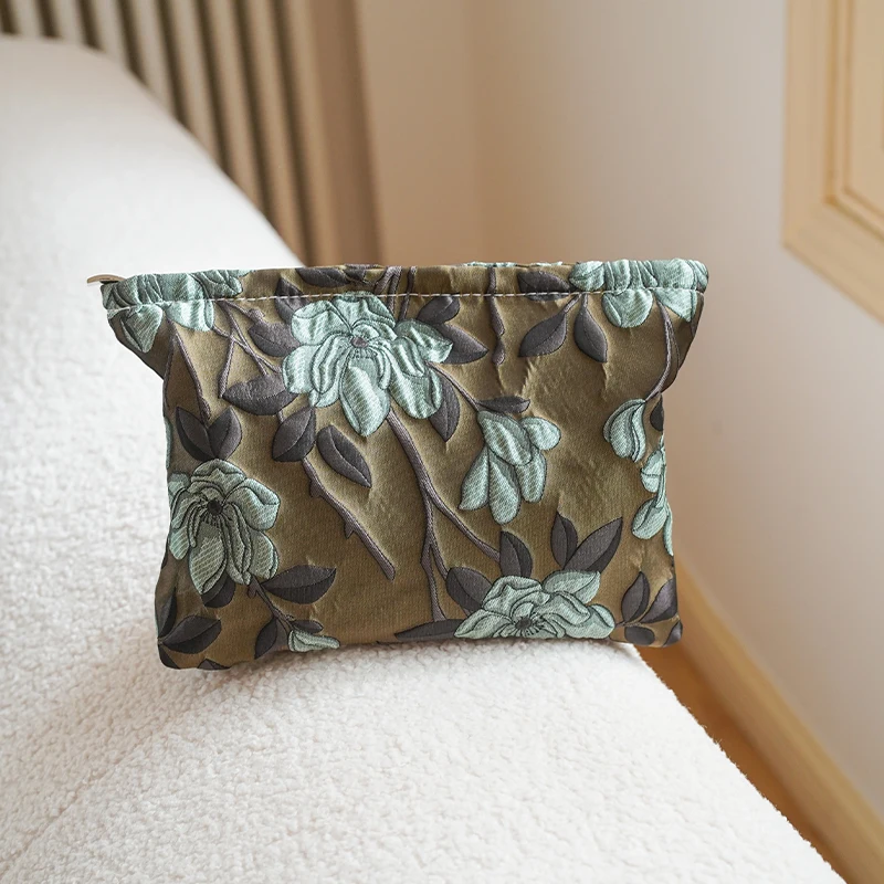 حقيبة مستحضرات تجميل نسائية ذات سعة كبيرة باللون الأخضر الداكن ، مستحضرات تجميل محمولة ، حقيبة تخزين لتغيير الملابس ، حقيبة أدوات تجميل للسفر ، حقيبة خط للركاب