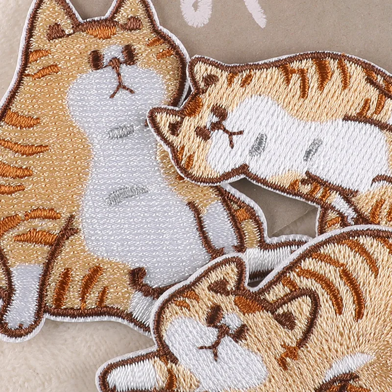 Cute Cat Ironing Embroidery Patches For Clothing Kids Parches Termoadhesivos For Backpacks Shirt Jeans DIY Swe Repair Hole Patch