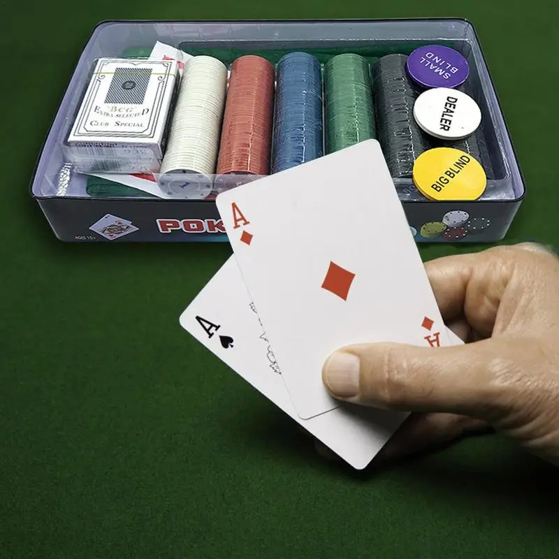 300pcs Poker Chip Set For Texas Holdem Blackjack Gambling With Carrying Case And Cards Hold'em Mat Texas Holdem Poker Game Set 6