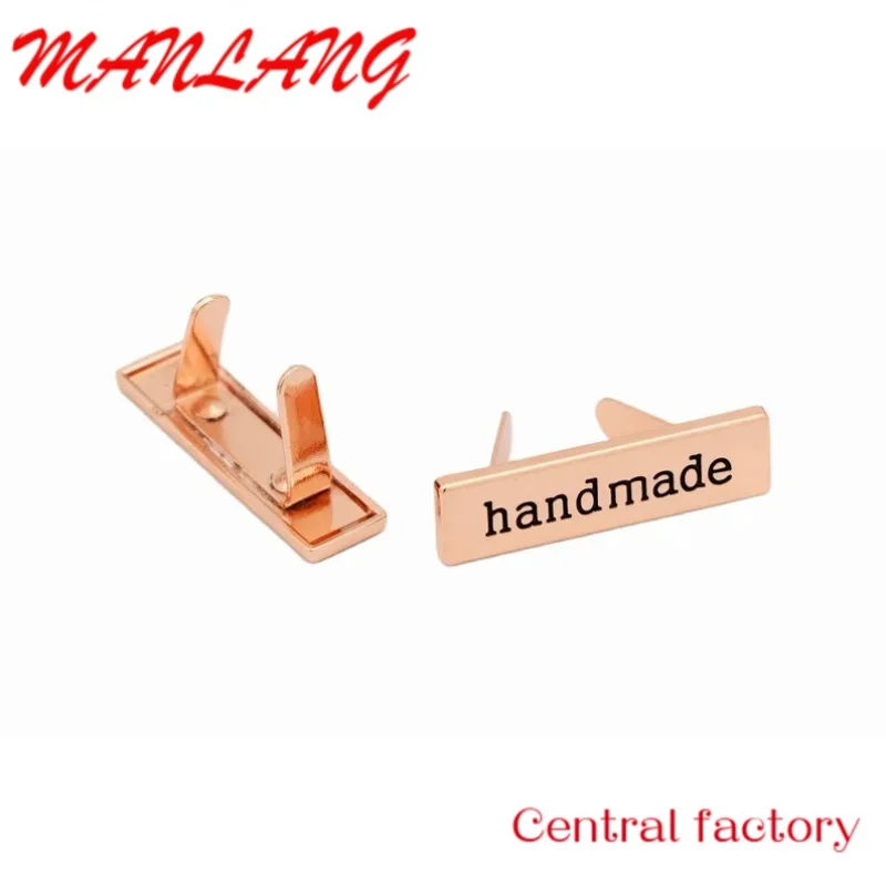

Custom Custom handbag metal logo plate tags zinc alloy bag hardware label engraving metal name plate design for wallet accessor