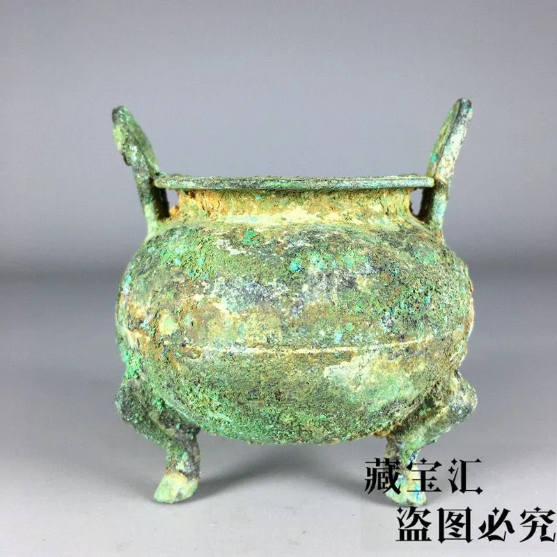 

Unearthed Crystal Rust Tripod Double Ear Incense Burner Decoration Collection Bronze Ware Round Belled Copper Stove