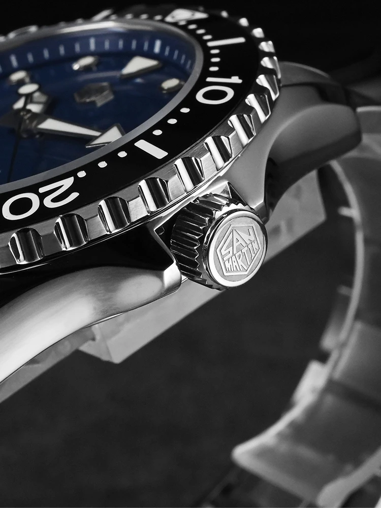 ファーストダイバー NH35 搭載 オマージュ サンマーティン製