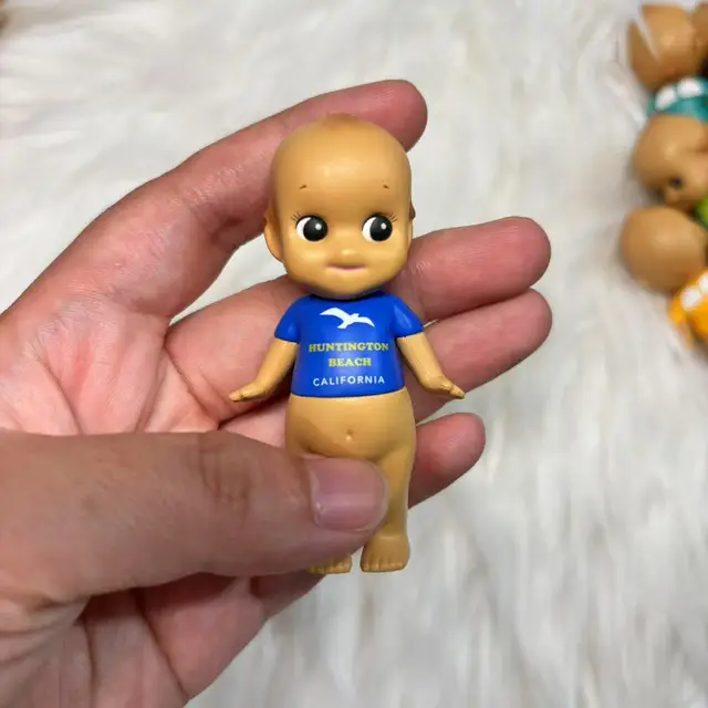 ソニーエンジェル summer series huntington beach Sonny Angel Summer Series Beach Boy Figure with Surfboard