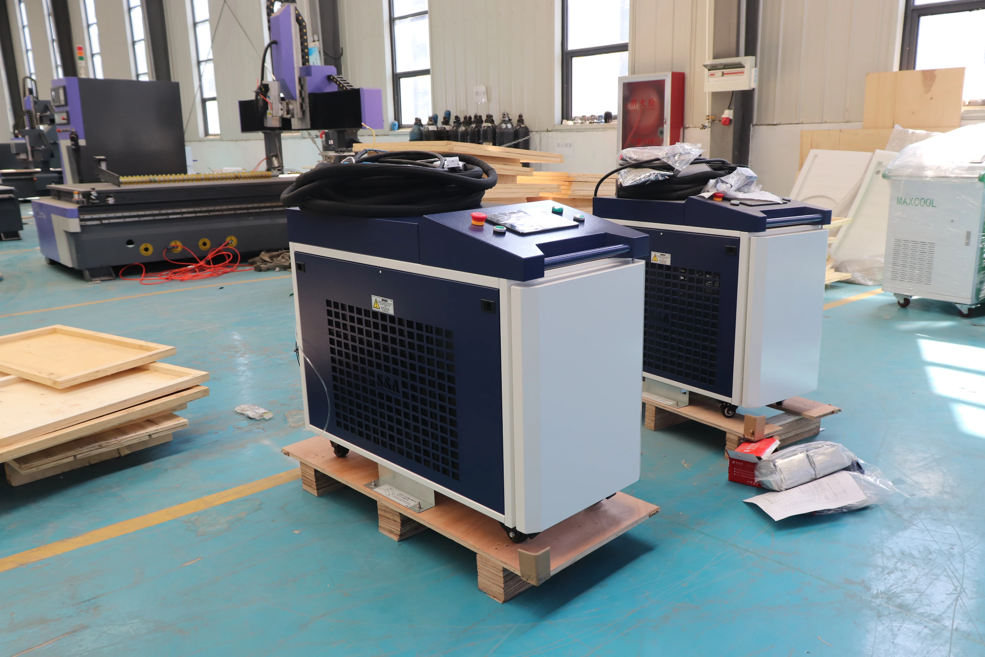 2024 1500w 2000w Portable Laser Rust Remover Dust Old Paint Laser Cleaner Handheld Fiber Laser Cleaning Machine 4