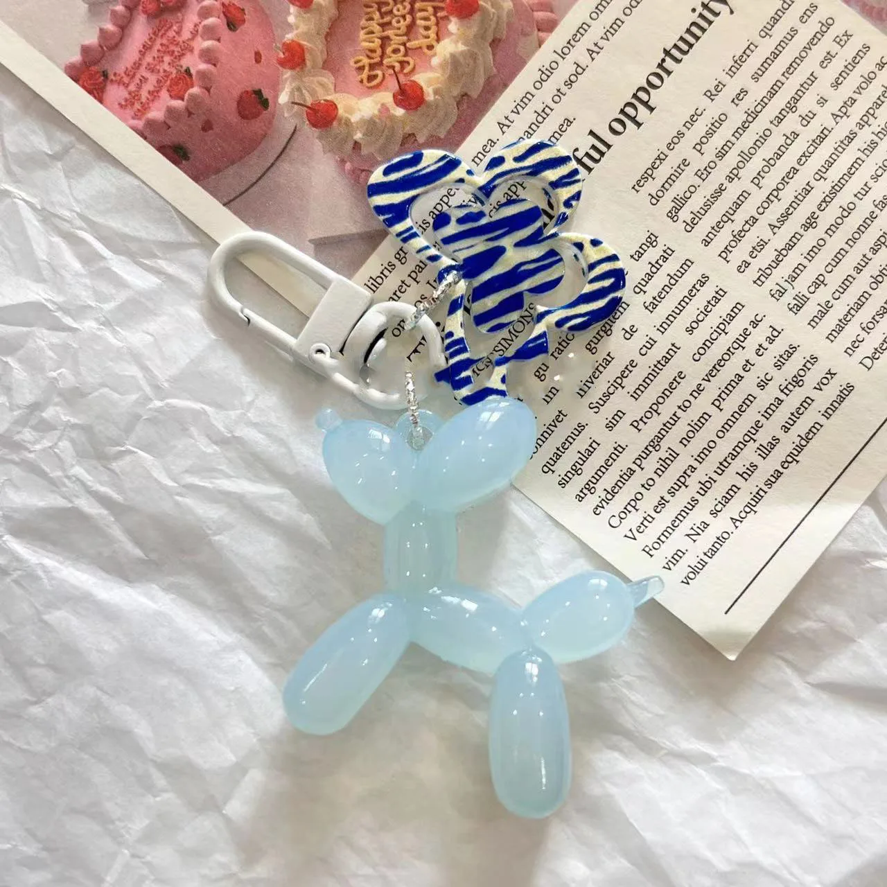 Key chain Kawaii Balloon Dog Keychain Models Girls Sweet Ins Style Balloon Dog Phone Chain Key Buckle Accessories Bag Pendant Toys