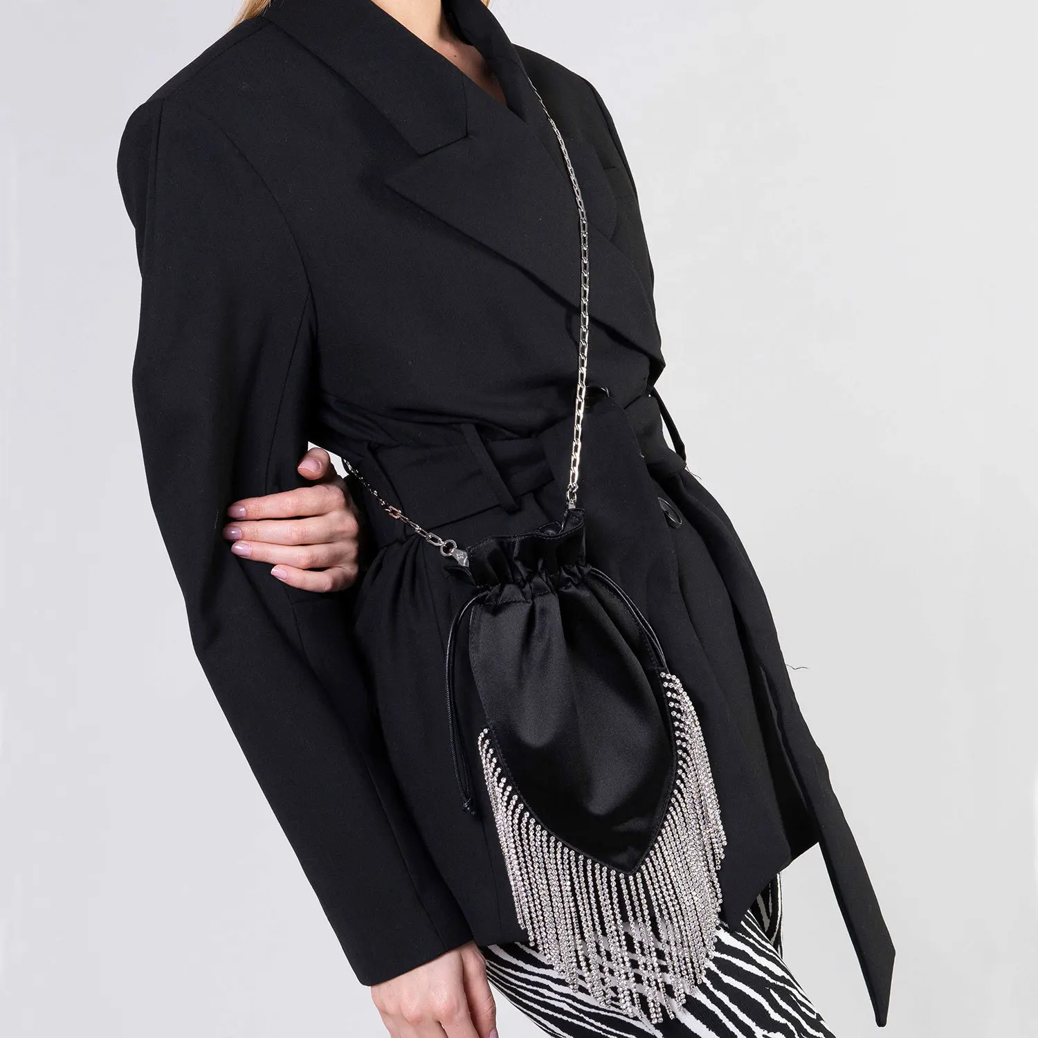 New Fashion Satin Designer Handbags Women Rhinestone Tassel Shoulder Bag 2023 Ladies Solid Color Bucket Bag Wedding Party