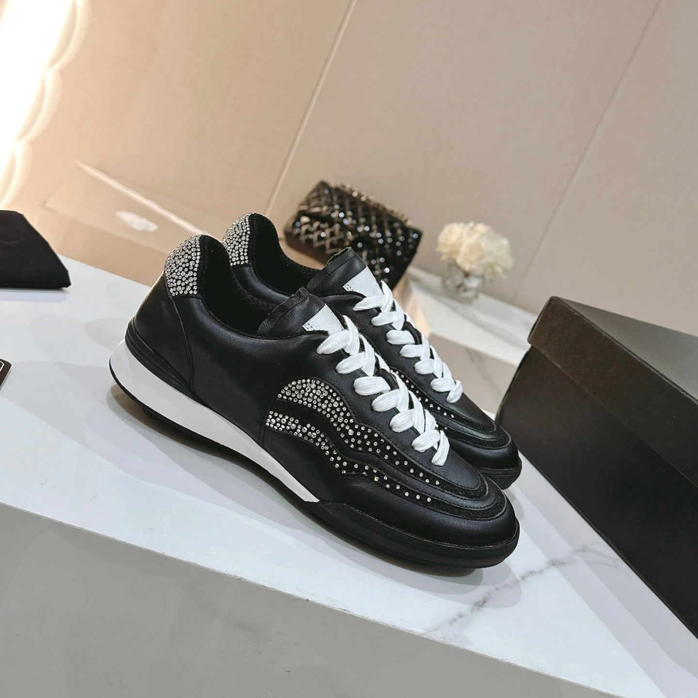 

2023 Autumn Winter New Diamond lace-up round toe casual flats 1203