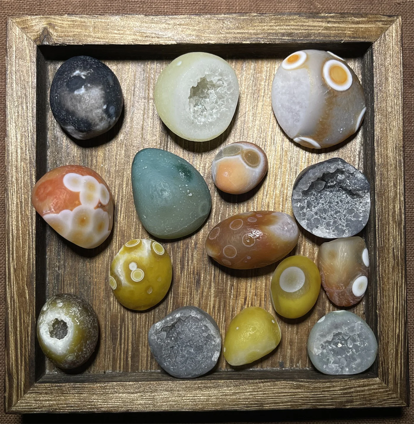 1pcs/lot Special Rare Natural Gobi Agate Geode Rough multicolored Eye pattern Meditation and healing small Ornaments