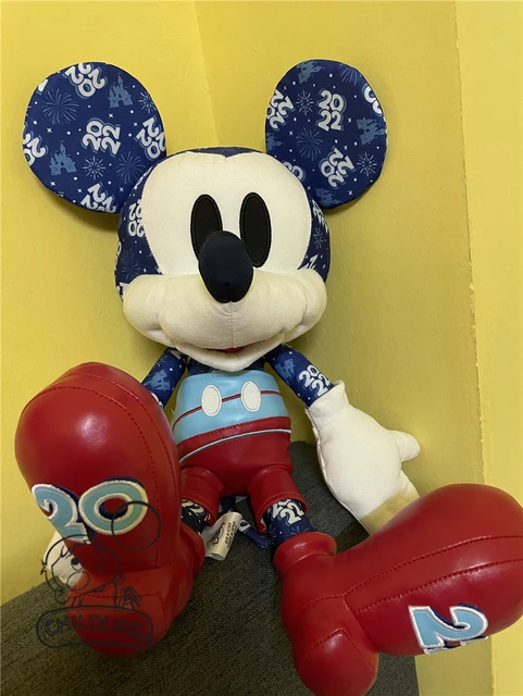 Peluche doudou Mickey Peignoir bleu serviette 30 cm Disney Nicotoy chez  vous des demain