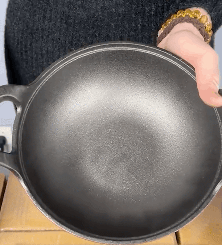 Cast Iron Non-Stick Wok - Uncoated Casserole Skillet Cookware