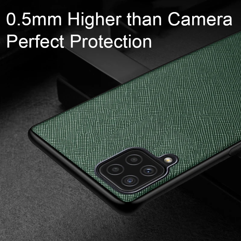 Universal Protective Smartphone Case - Sleek and Durable Design