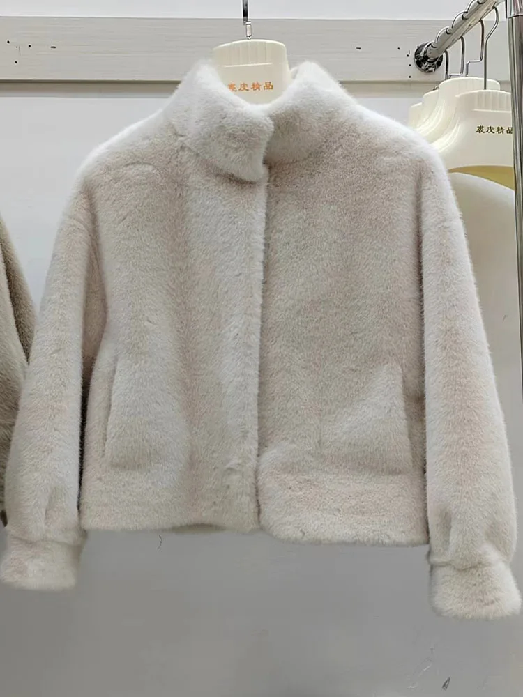 2024 New In Autumn/Winter Women's Fur Coat Faux Mink Fabric O-Neck Short Coat Fashionable Luxury High-End Outdoor Parkas