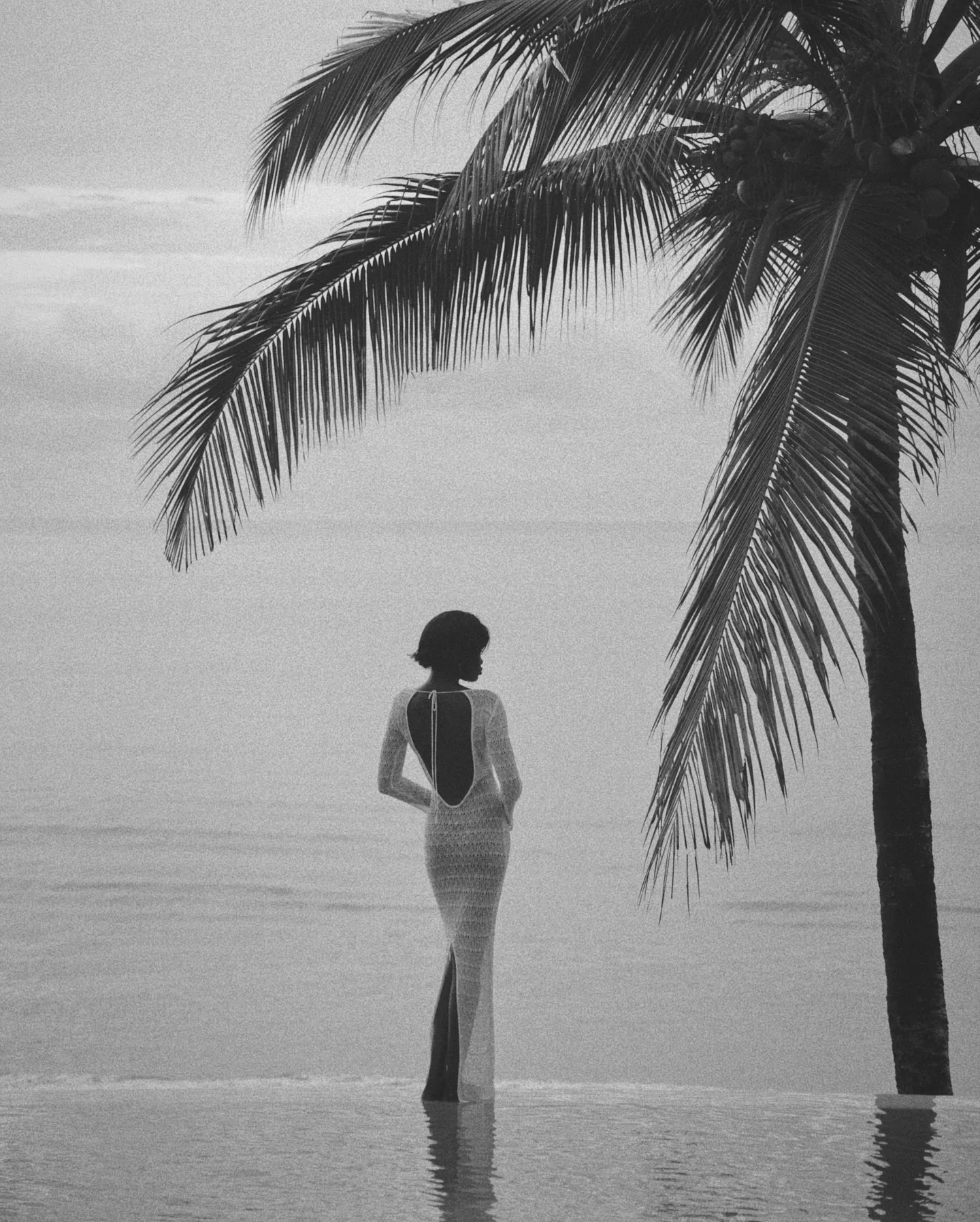 Hollow Slit Long Dress Women's Beach Cover-up Bohemian Dress Floor-length Backless Mermaid Evening Gown Sexy Knit Dress