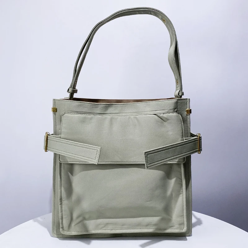 Bolso de mensajero informal para mujer, bolso de mano de diseñador de lujo, bolso de mano, novedad 2024, en nailon, gran capacidad, hebilla de cinturón, tamaño mediano, unisex