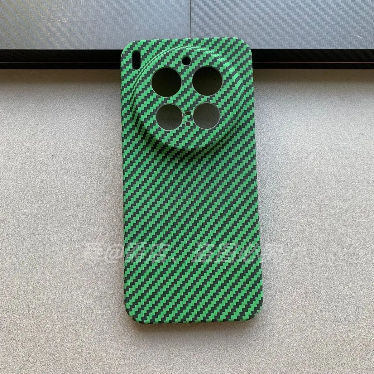 Carbon Fibre Slim Protective Back Cover Case