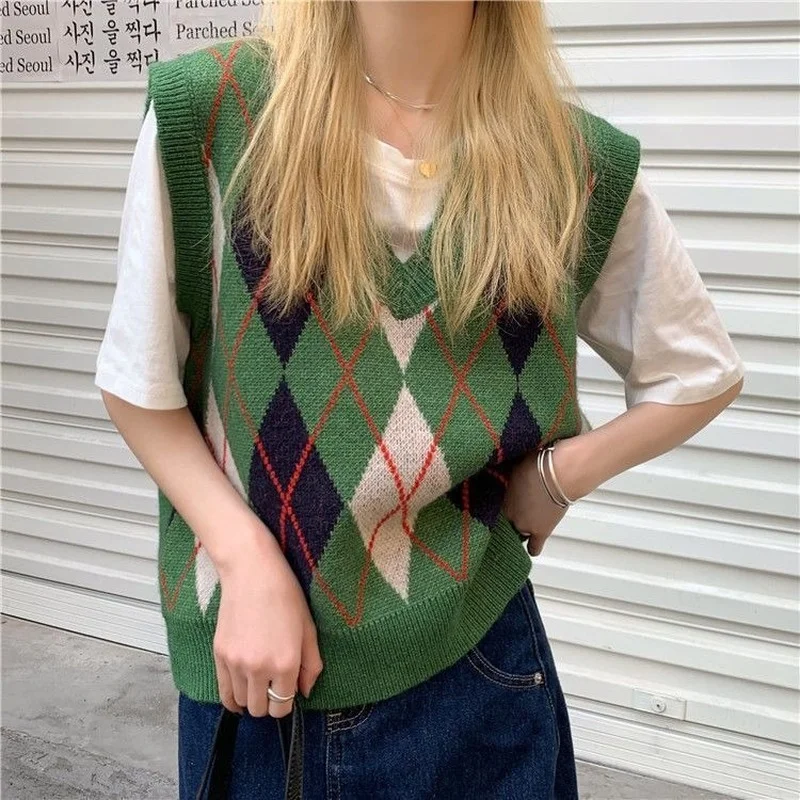 

Women 2022 Casual Wool Sweater Vest Korean Style Vintage Argyle Plaid V Neck Sleeveless Pullover Waistcoat Knitted Tank Top T643
