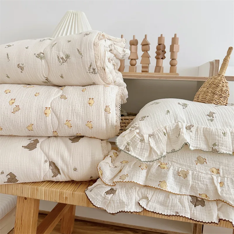 Cotton Mulsin Animal Print Baby Quilt and Pillowcase Set Nursery Crib Bedding Set