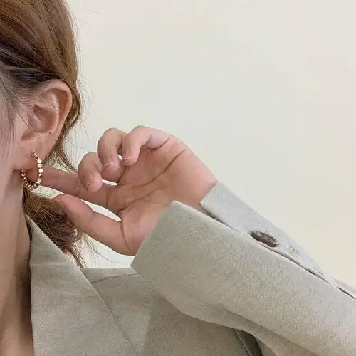 여성을 위한 라운드 서클 후프 귀걸이 스테인레스 스틸 골든 스테이트먼트 메탈 귀걸이, 2022 트렌드 파티 쥬얼리 커플 선물 3