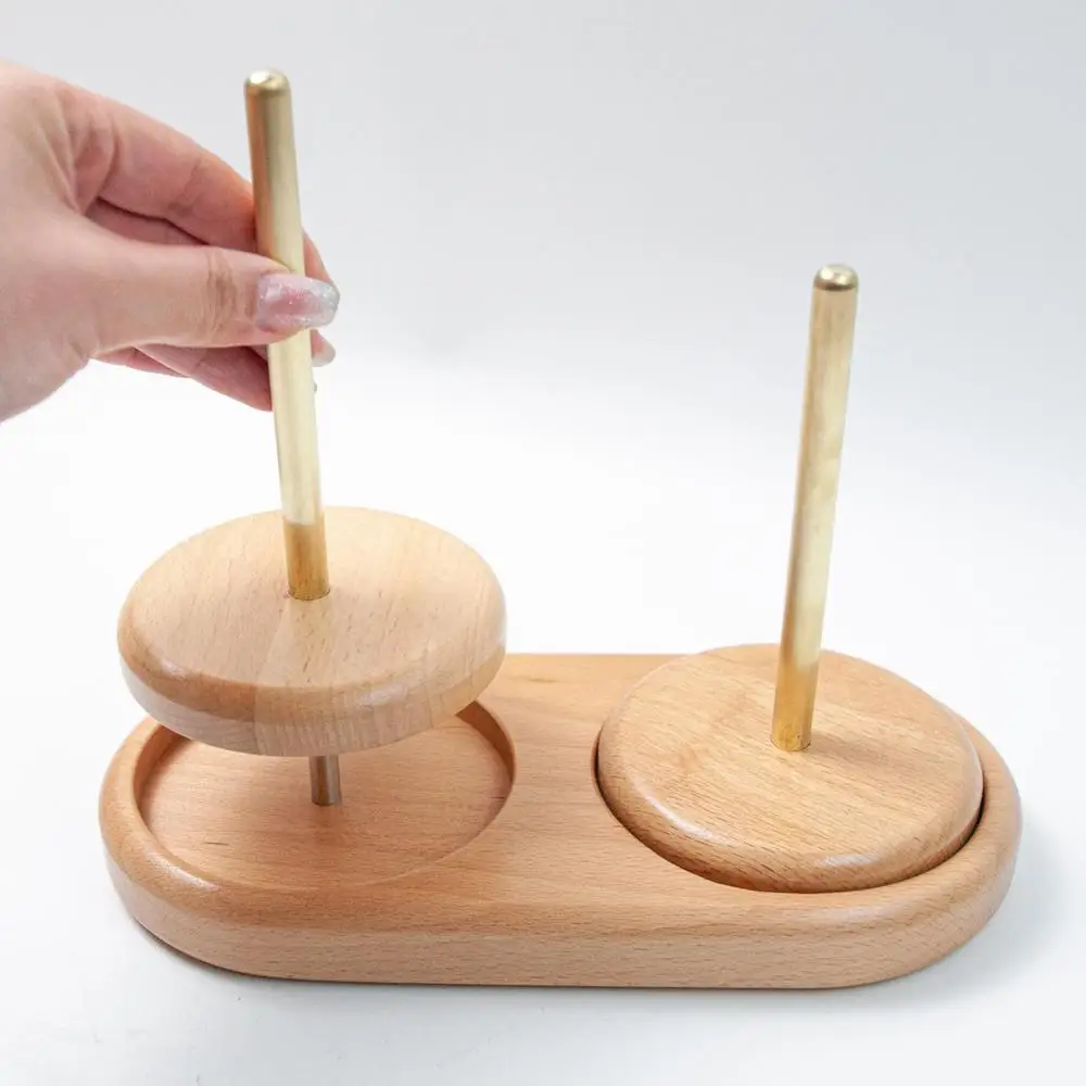 Knitting Yarn Holder Wooden Yarn Roller Crochet Tools Knitting Yarn Winder Rotation Axis for Smooth Weaving Crocheting Supplies