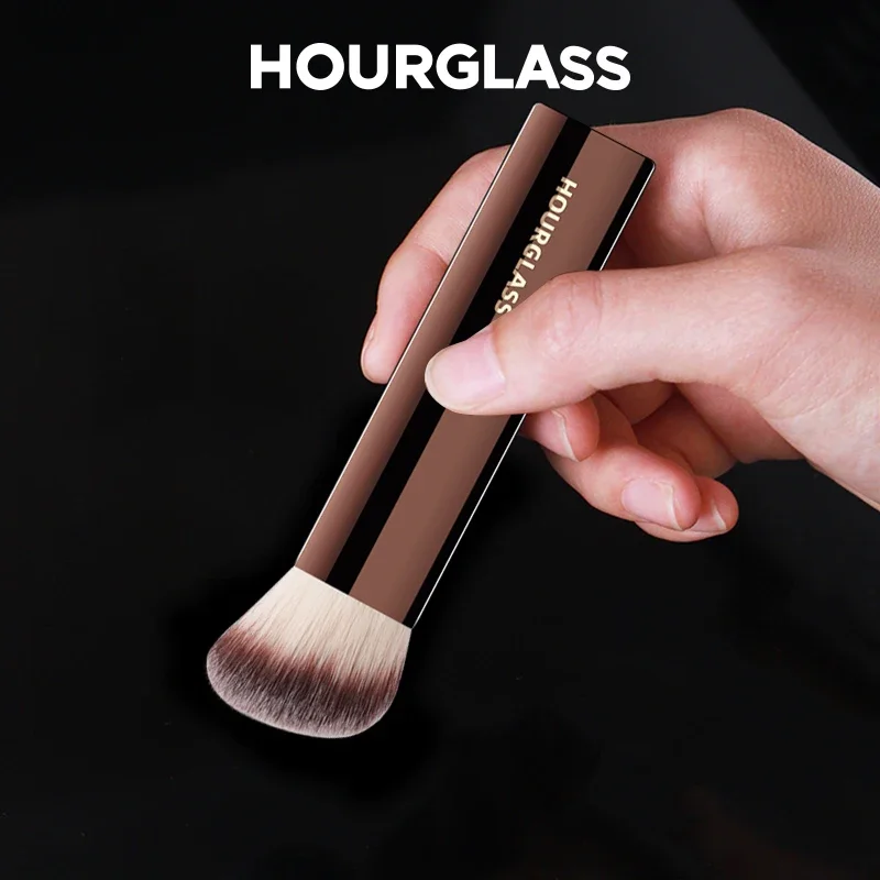 Hourglass Makeup Brush- No.20 Vanish Seamless Finish Foundation Brush Soft Fiber Hair Fashion Design Single Face Brush 2