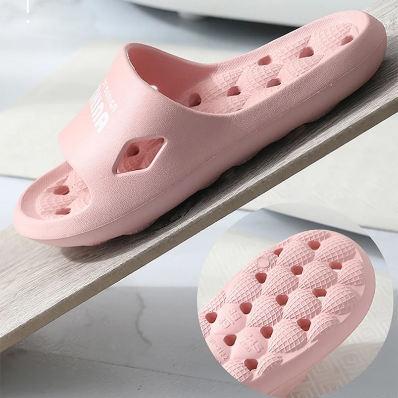 Cloud Slipper House Woman Leaking Sandals Men Flip Flops Beach Non Slip Soft Sole Home Shoes Bathroom Hollow Out Female Male