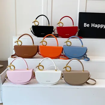 Borsa a tracolla da donna, modello a sella, con texture delicata, versatile per il trasporto, ideale per riunioni tra amiche e uso quotidiano casual