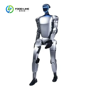 Robot Umanoide Multifunzionale Personalizzato con Locomozione Stabile per Simulazione Sportiva e Addestramento al Combattimento