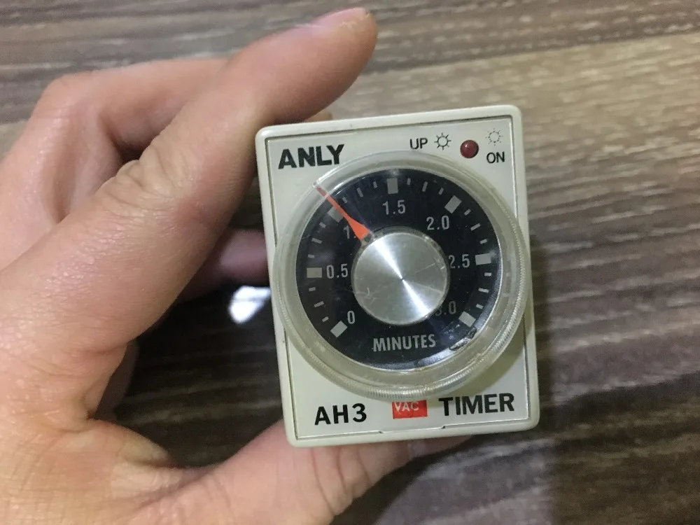 

AH3-2 Taiwan original ANLY relay AH3-2 220V