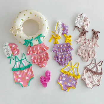 Costume da bagno estivo 2026 nuovo per neonati, bikini carino a 3 pezzi, costume intero con fiori per neonati e bambini piccoli