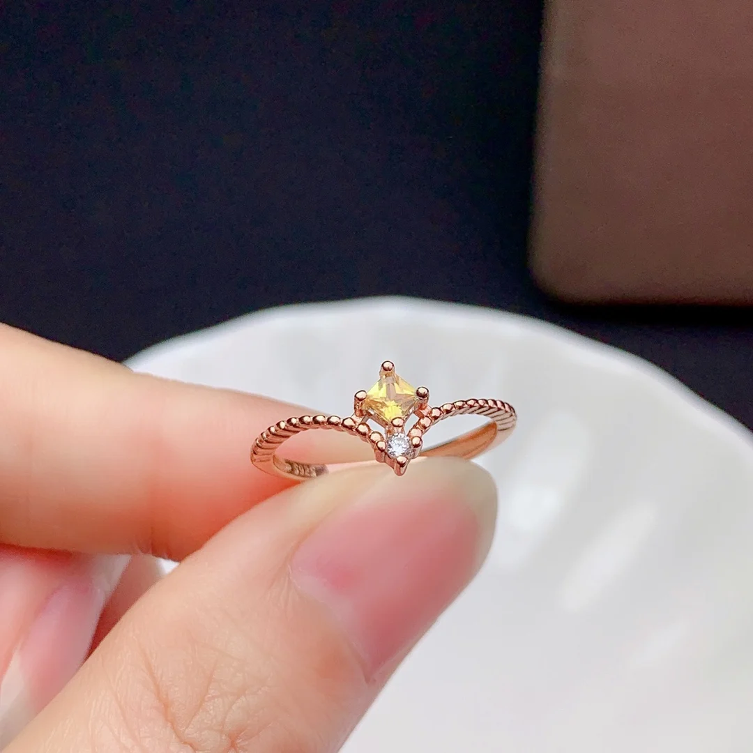 Flower Style Moissanite Diamond Wedding Engagement ring – Rings Universe
