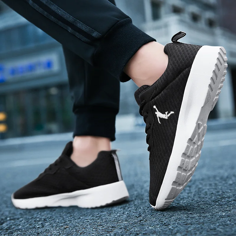 Men Running Shoes Sneakers Mesh Breathable Lightweight Sports Trainers