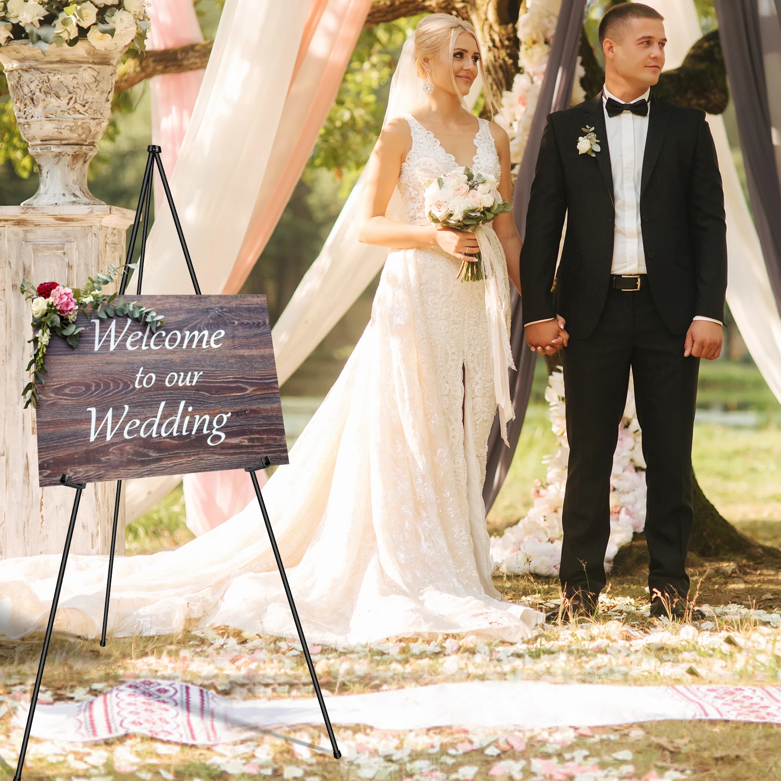 Persona che disegna all'aperto con un cavalletto pieghevole