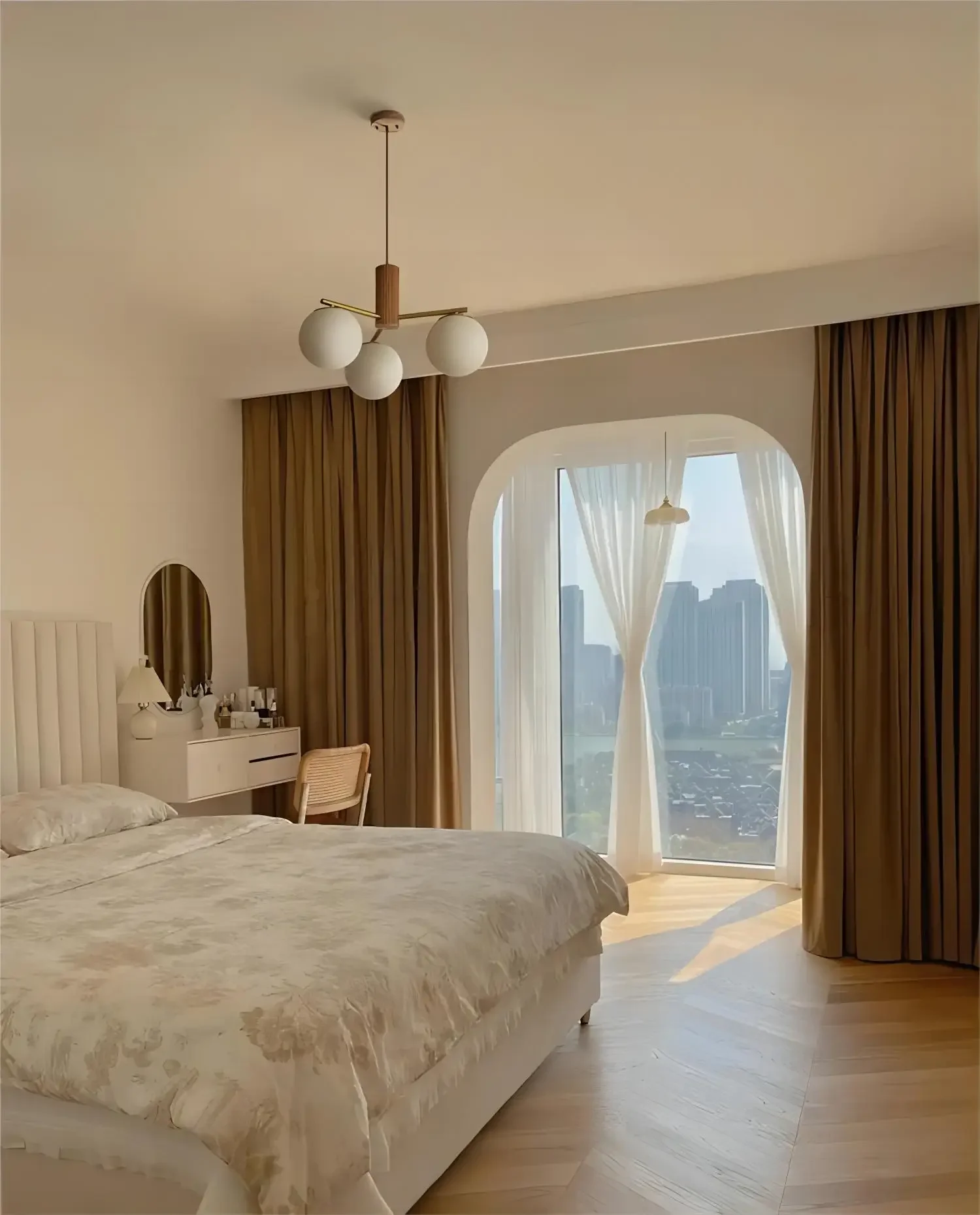 Application du lustre dans un intérieur moderne