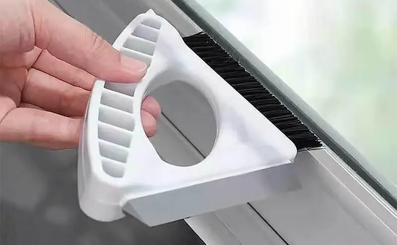 3 in 1 Multifunctional Window Track Cleaner Household Cleaning Adjustable Window Cleaning Tool Automatic Drainage for Kitchen