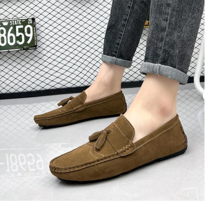 Cow Suede Leather Men Driving Footwear Slip on Man Business Shoes Wedding Party Men Dress Shoe Breath Lazy Loafers New Moccasins
