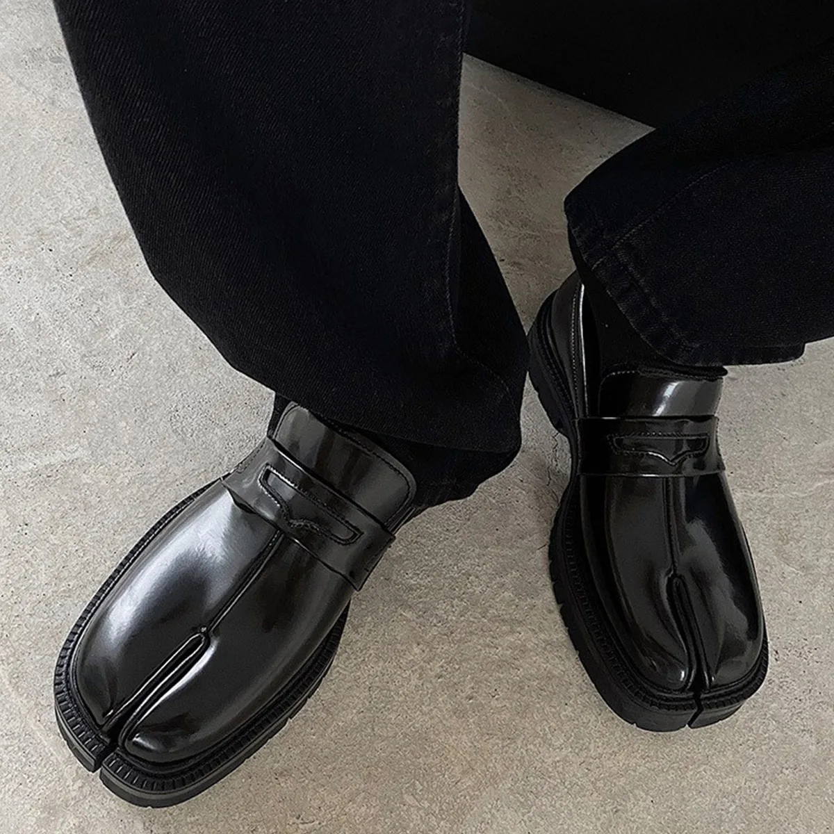 Tabi Shoes Loafers for Men and Women Split Toe Thick Sole Platform Casual Leather Shoes Spring Autumn Fashion Shoes 5