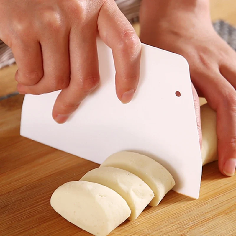 1Pc 유용한 곡선 크림 주걱 DIY 과자 커터 퐁당 반죽 스크레이퍼 케이크 커..