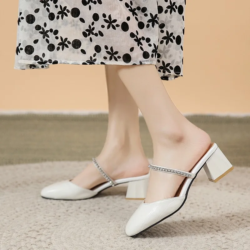 

BCEBYL новые туфли с круглым носком на массивном каблуке, элегантные женские туфли с украшением, Повседневные Удобные модные тапочки на высоком каблуке