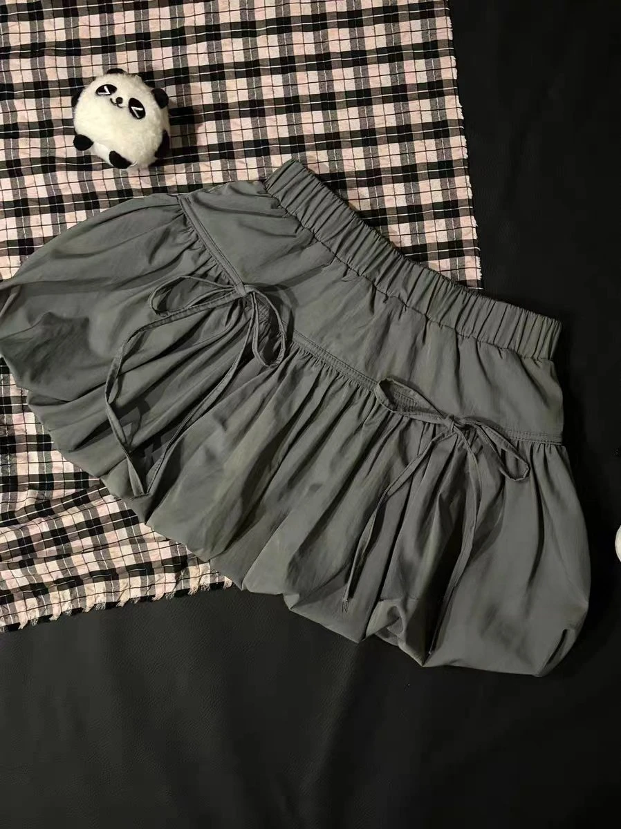 Vintage-Inspired Summer Plaid Top and High-Waist Petal Skirt Set