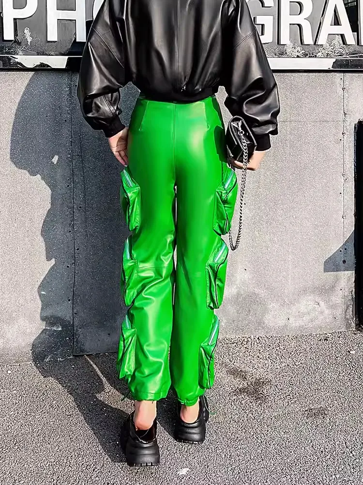 パンツ SHEEP LEATHER ONE TUCK EASY CARGO PANTS Handmade Sheep Leather Cargo Pants: Men's Black Leather