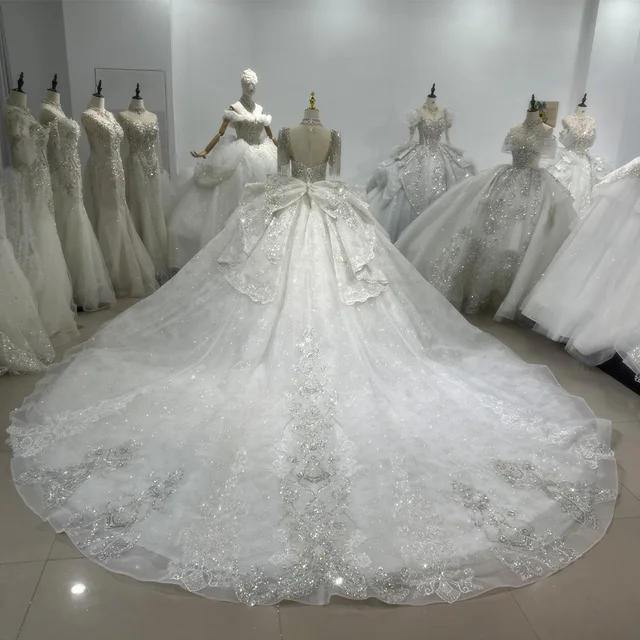2024 Long Sleeved Lace Exquisite Wedding Dress Princess Ball Gown Tassel Wedding Dress New Sweep Train Vestidos De Novia XS78 2