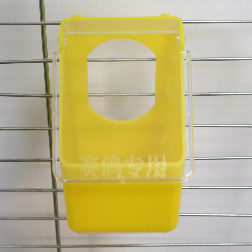 1 Pc Bird Feeder Bird Cage Hanging Feeding Box With Lid Pigeon Parrot Quail Feeding Water Hanging Box Accessories Pet Supplies