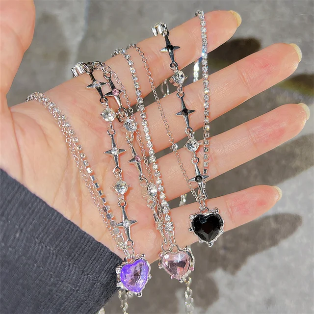 Y2K Purple Crystal Heart Pendant Necklace: An Aesthetic Jewelry Gift for the Style-Conscious Women