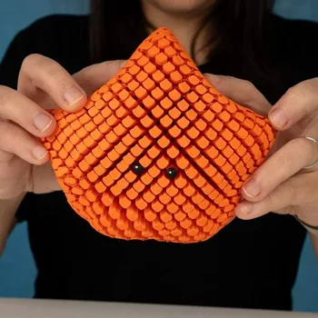 3D Printed Articulated Starfish Desk Toy (12cm) 1