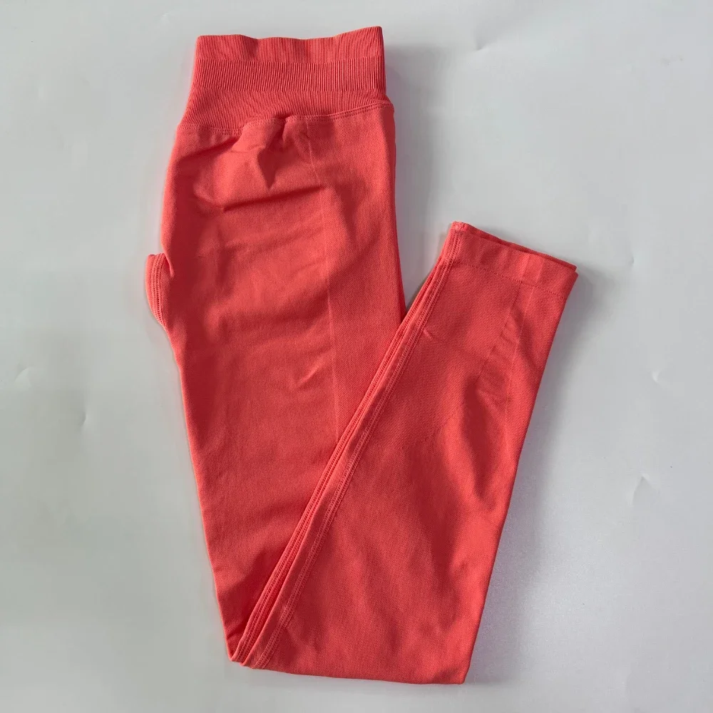 NO LOGO Coral
