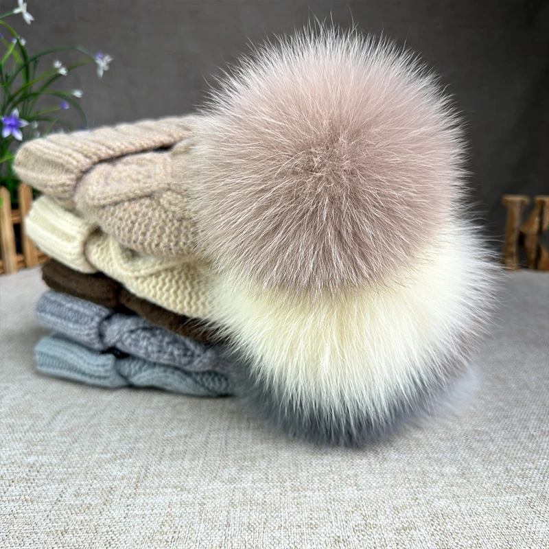 2024 New Women's hats High quality Fur pompom hat Beanies Winter Hats for women Fashion Hat bonnet Female Twist pattern caps 2