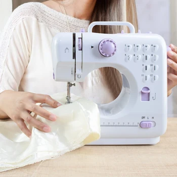 Mini macchina da cucire elettrica portatile per principianti 12 punti pedale luce notturna controllo della velocità per rammendare cucito domestico fai da te 1