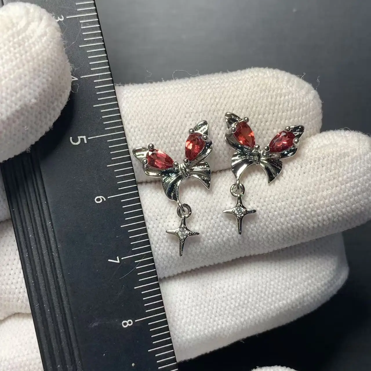 Natural Garnet 925 Sterling Silver Stud Earrings For Women Jewelry Gift Simple Jewelry CUTE Flower