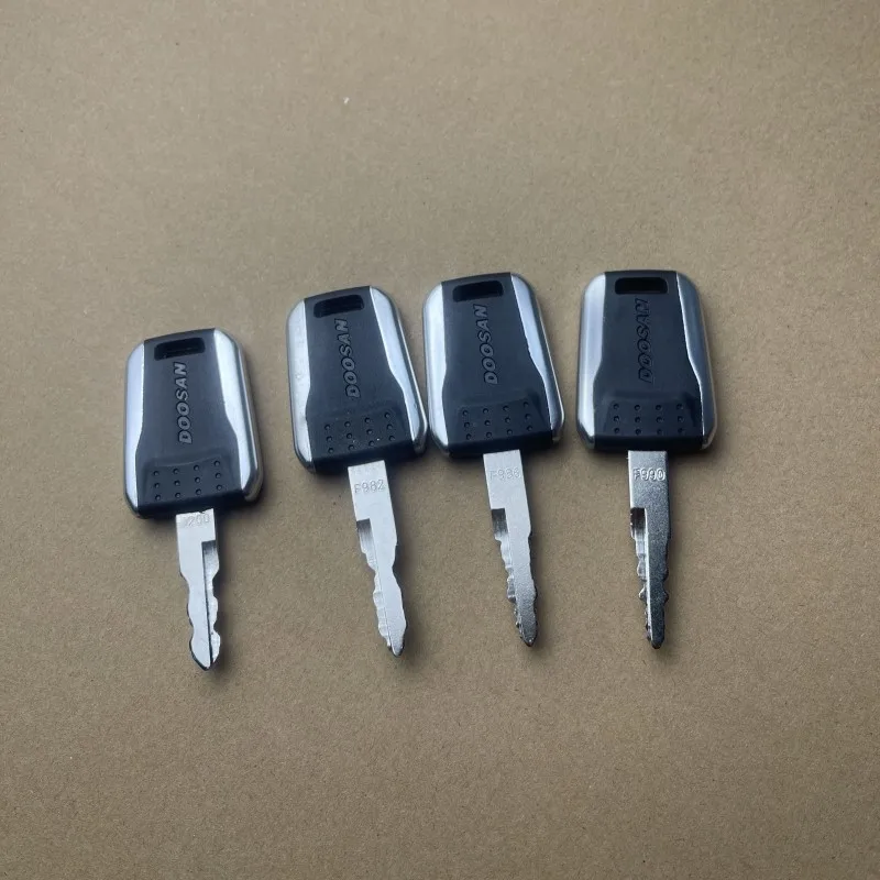 1 PCS Key F900 For Deawoo Doosan Bobcat Terex Excavator Heavy Equipment Ignition Start Switch Door Lock Fit E80