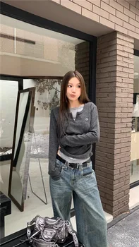 Women's T-shirt fake two piece long sleeved T-shirt for autumn and winter slim fit and slimming bottom top retro bottom top 1